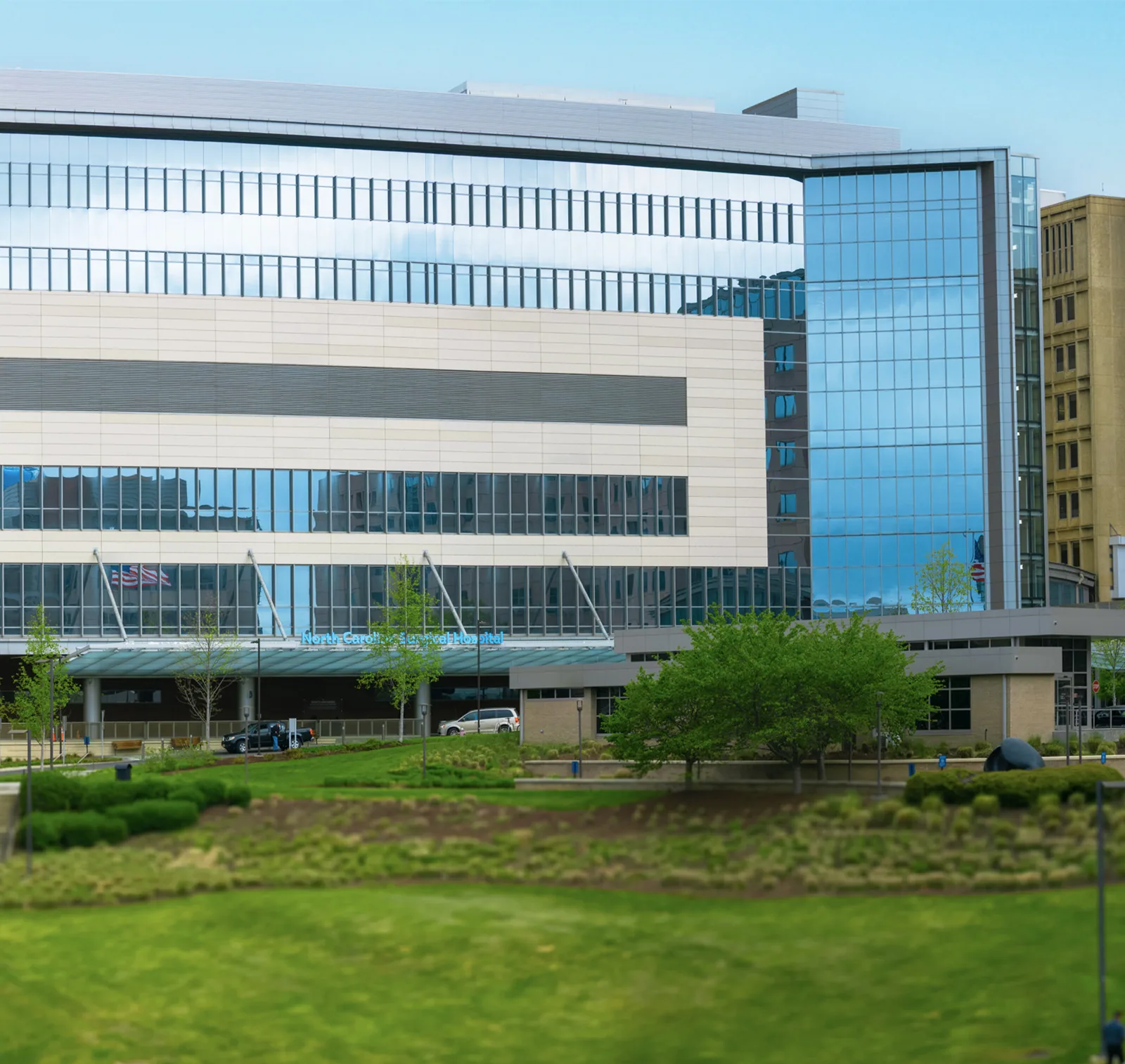 Commercial Roofing for Healthcare Systems in Hollywood, FL